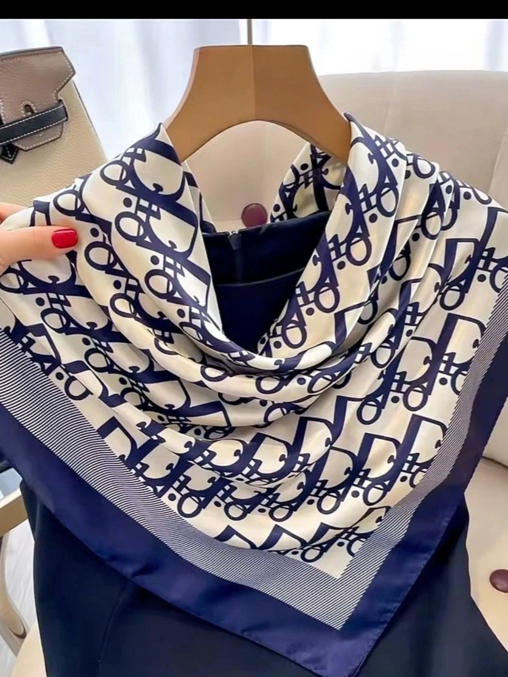 Women silk scarves fashion versatile